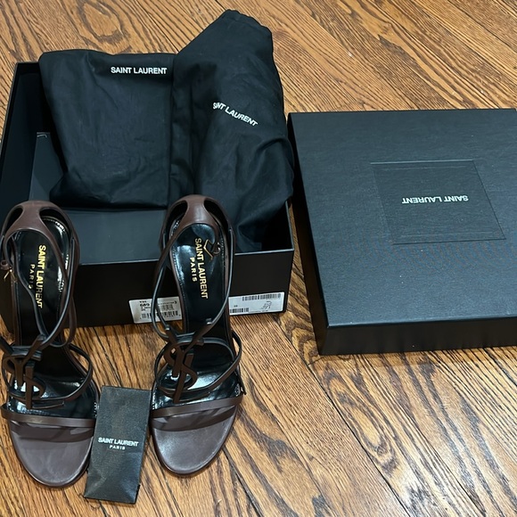 Saint Laurent Cassandra sandals in smooth chocolate brown leather with brown YSL - Picture 5 of 7